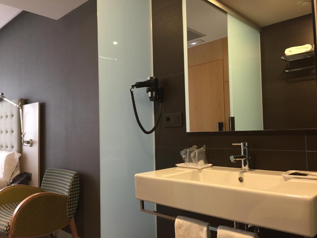 Hotel Urpi Σαμπαντέλ Εξωτερικό φωτογραφία