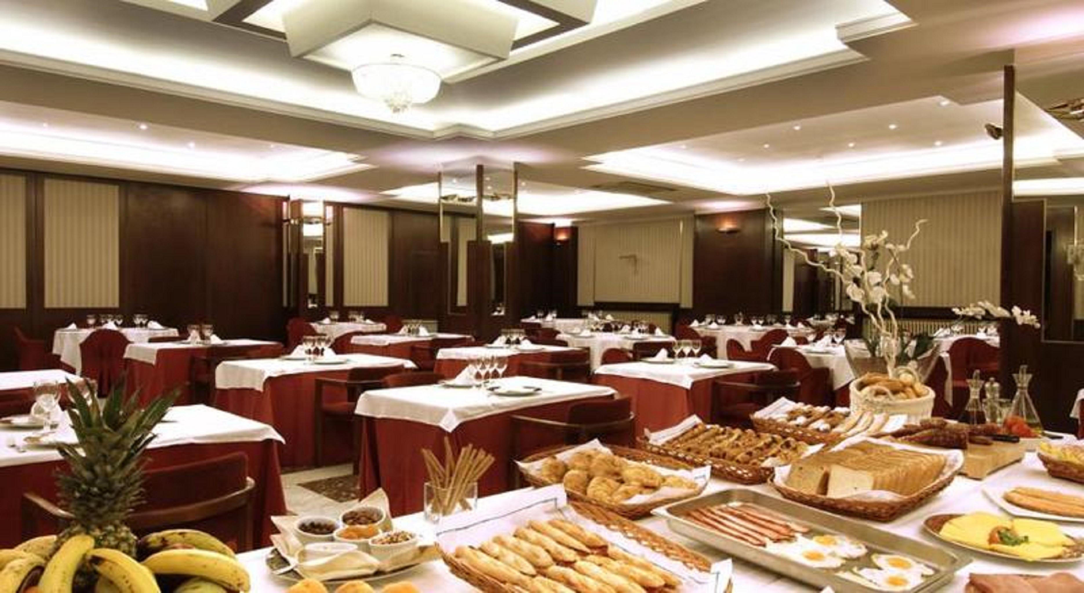 Hotel Urpi Σαμπαντέλ Εξωτερικό φωτογραφία