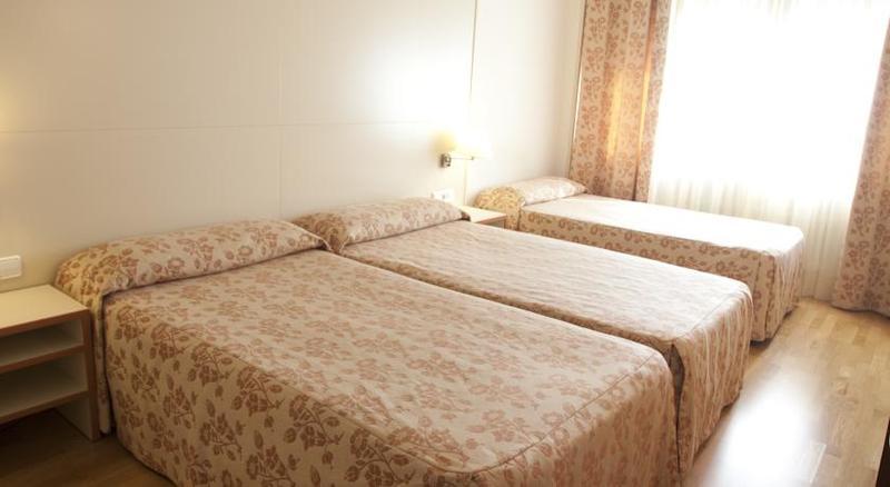 Hotel Urpi Σαμπαντέλ Εξωτερικό φωτογραφία