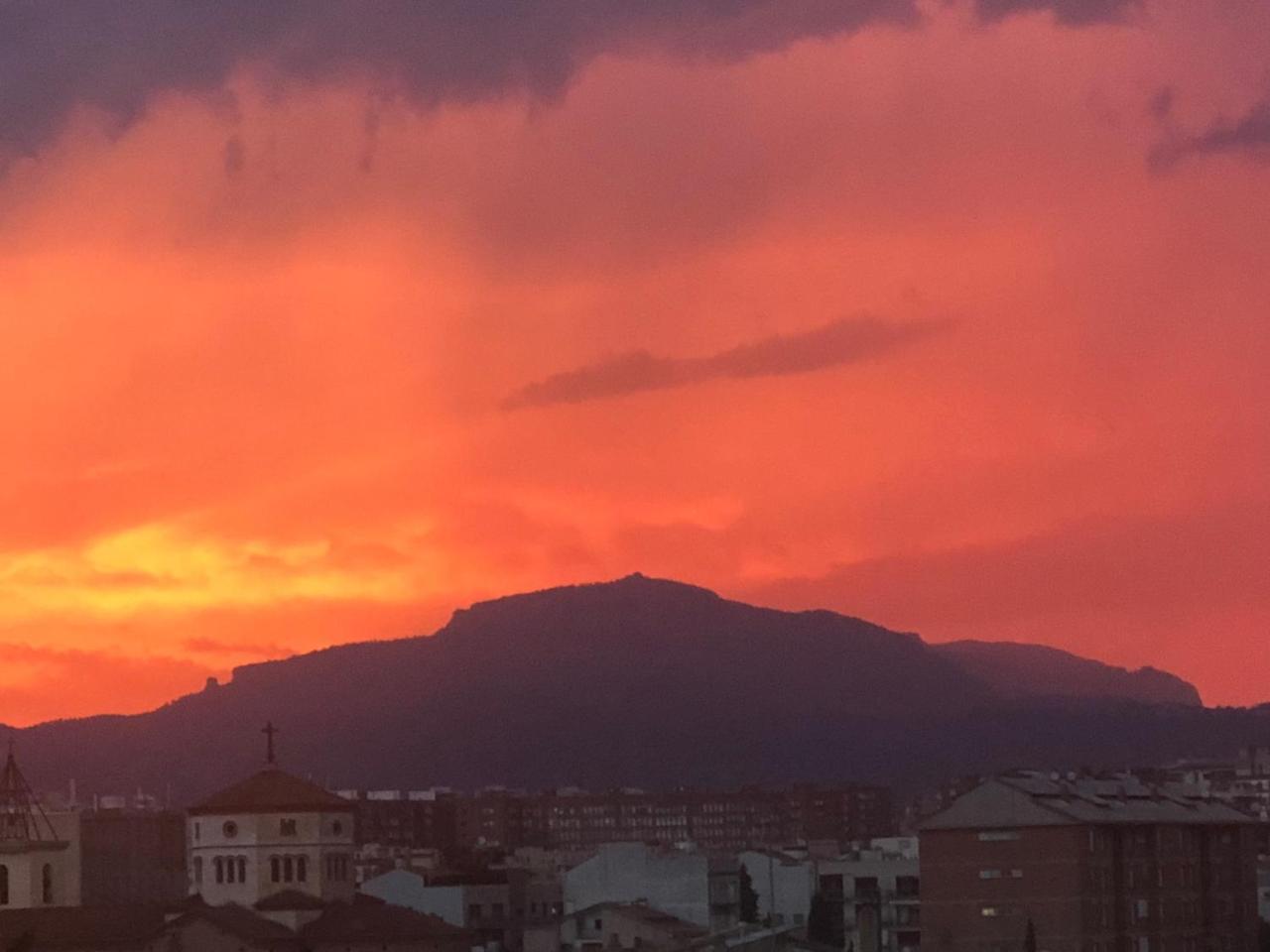 Hotel Urpi Σαμπαντέλ Εξωτερικό φωτογραφία